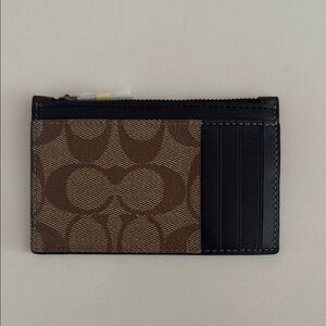 Coach Tan and Black Zipper Card Holder (NEW)
